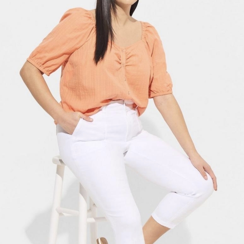 TORRID Seersucker Button Front Crop Top